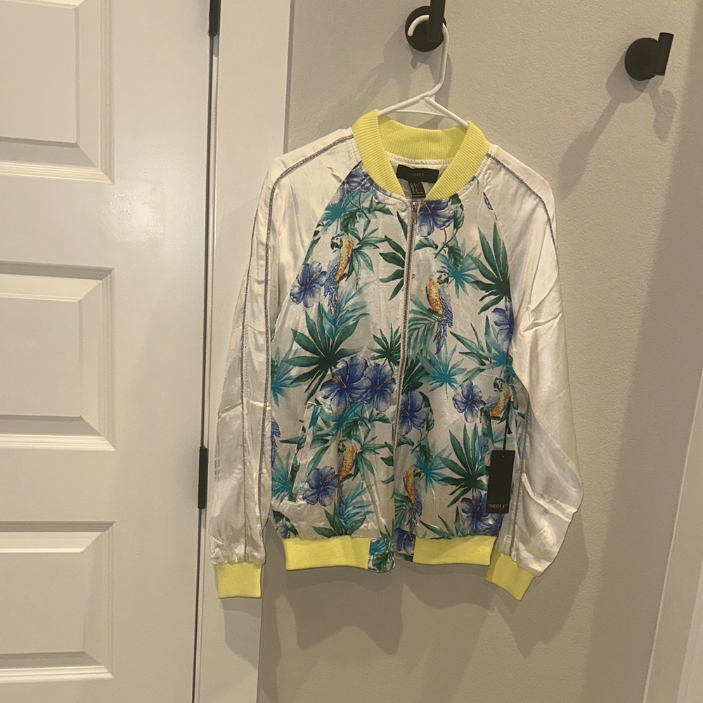 NEW Women’s Forever 21 Yellow Floral Tropical Bomber Jacket NWT Size S Small